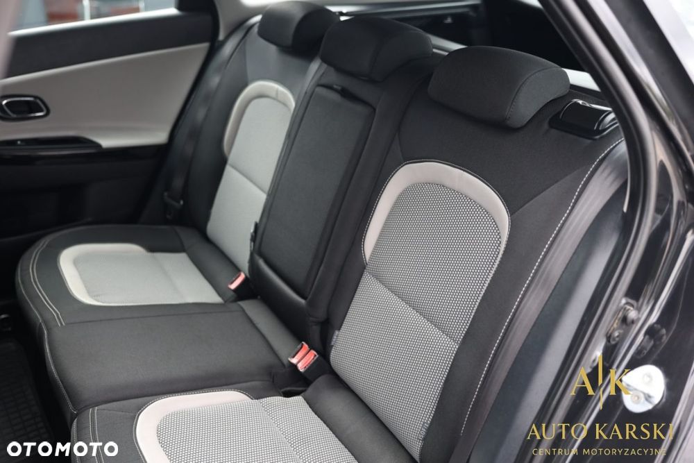 Kia Ceed - 35