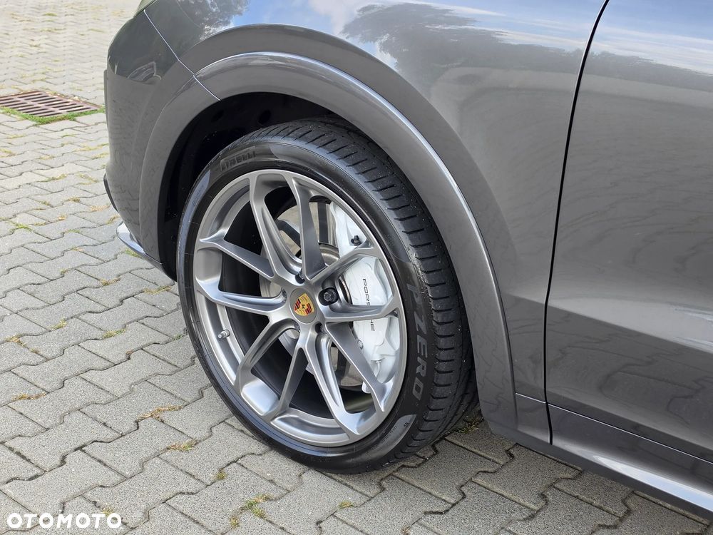 Porsche Cayenne Turbo - 7