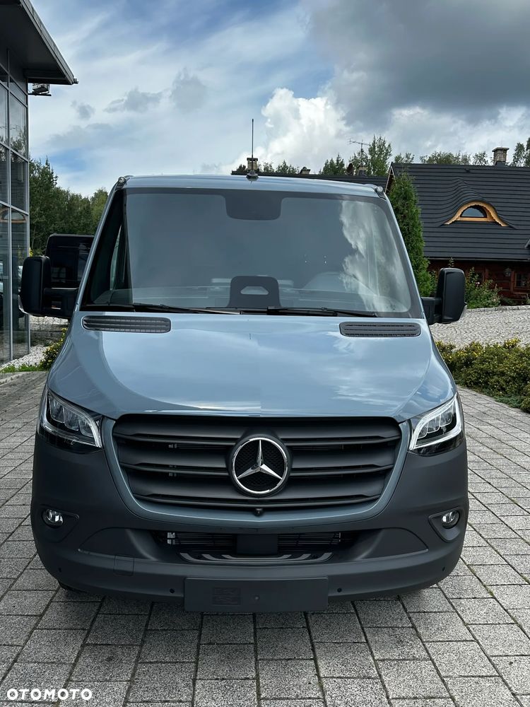 Mercedes-Benz Sprinter - 4