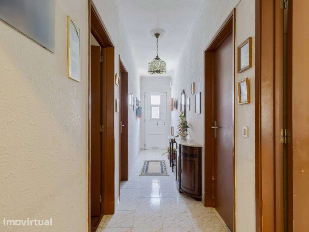 Propriedade Exclusiva em Grândola com Três Habitações Independentes - Grande imagem: 3/41