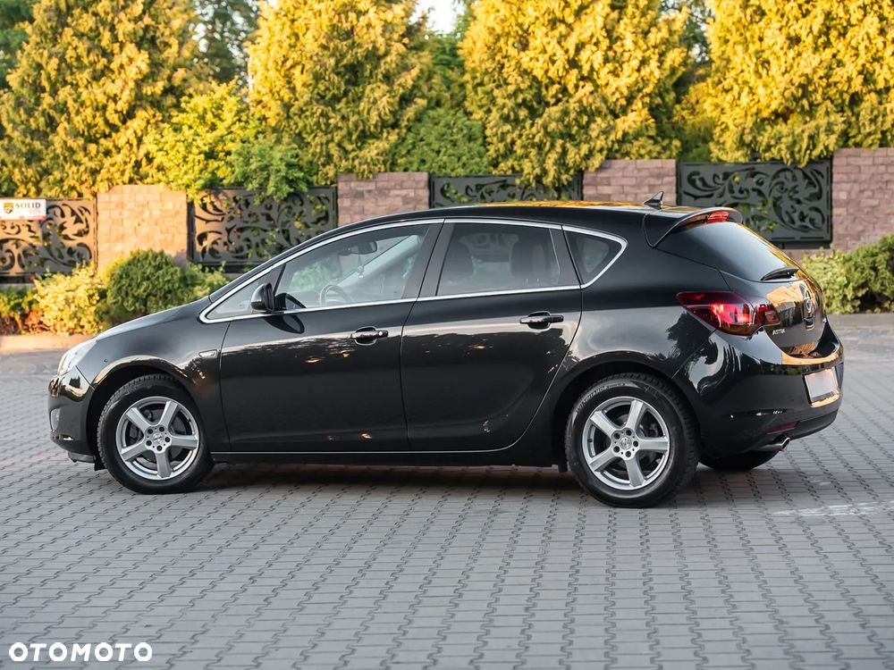 Opel Astra 1.4 Turbo Cosmo - 10
