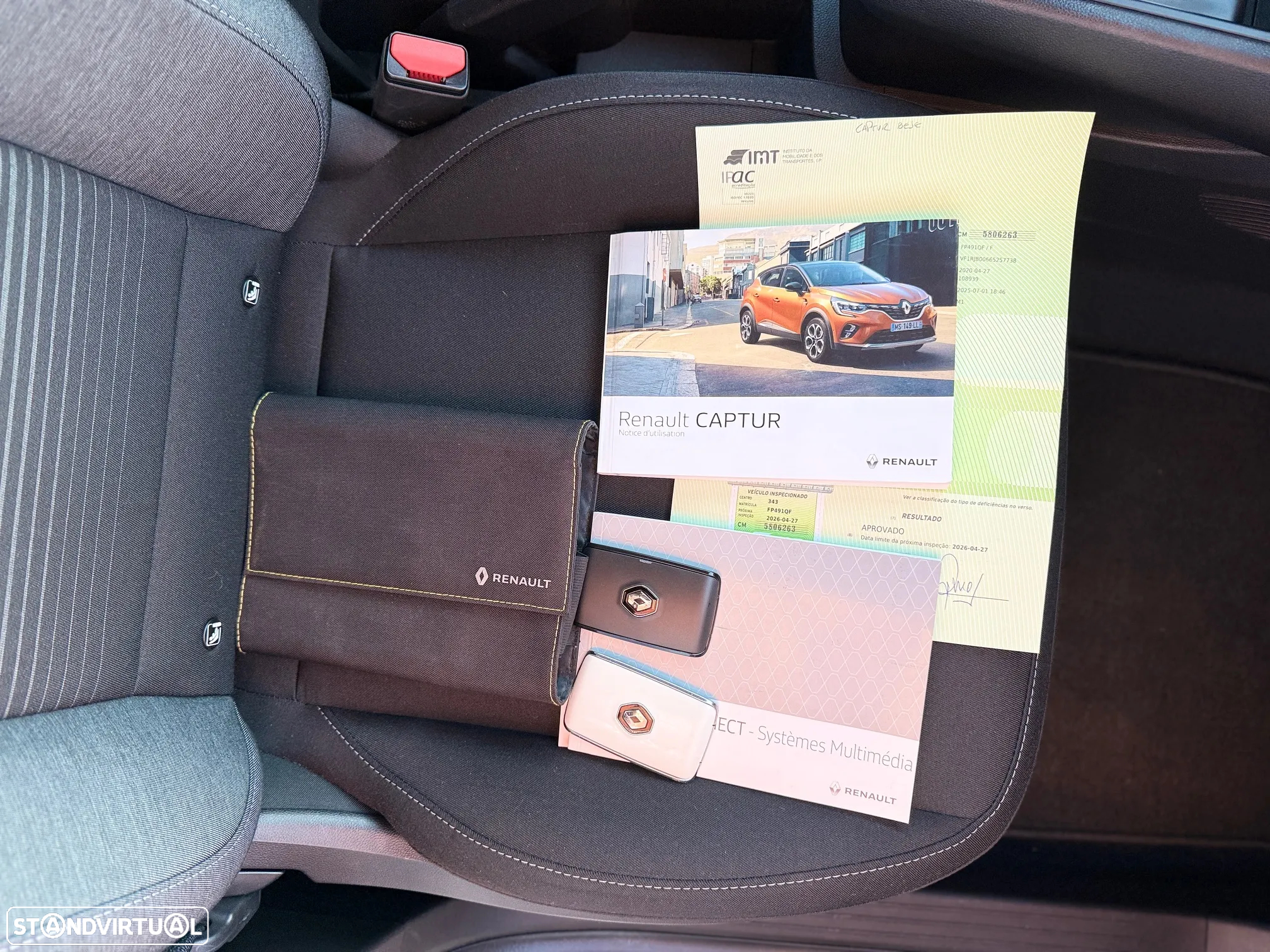 Renault Captur TCe 100 INTENS - 11