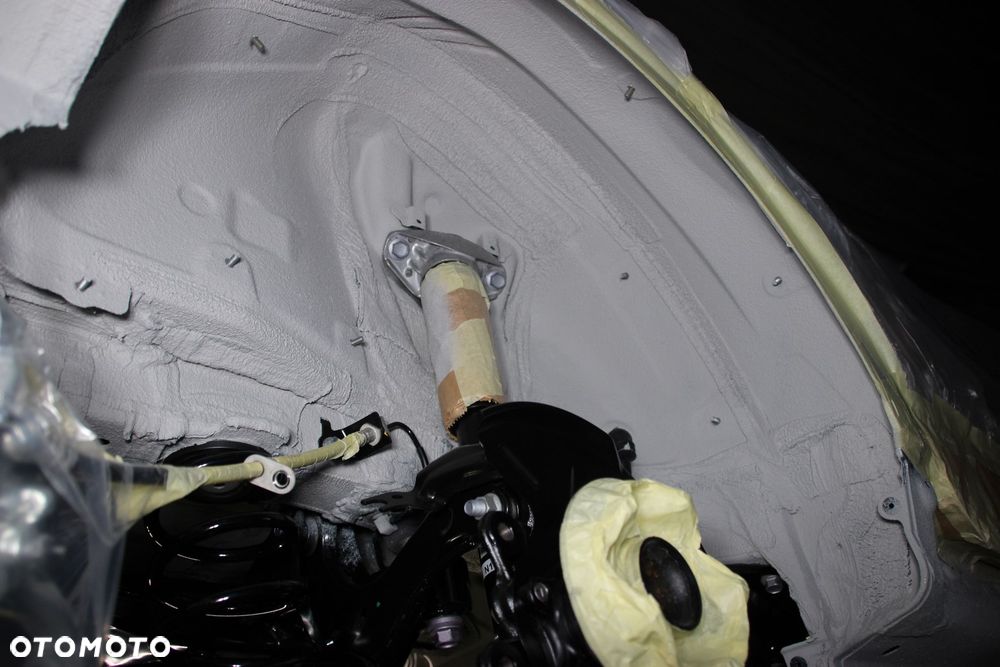 Toyota Corolla 1.8 Hybrid Style - 24