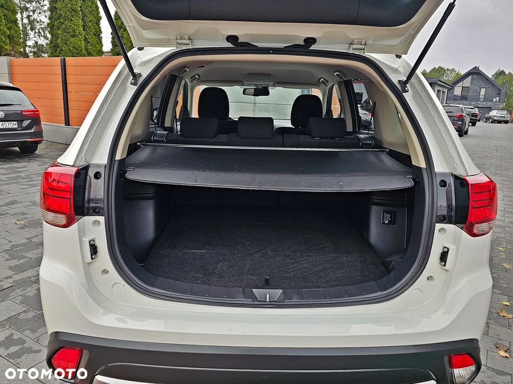 Mitsubishi Outlander 2.0 2WD Invite - 16