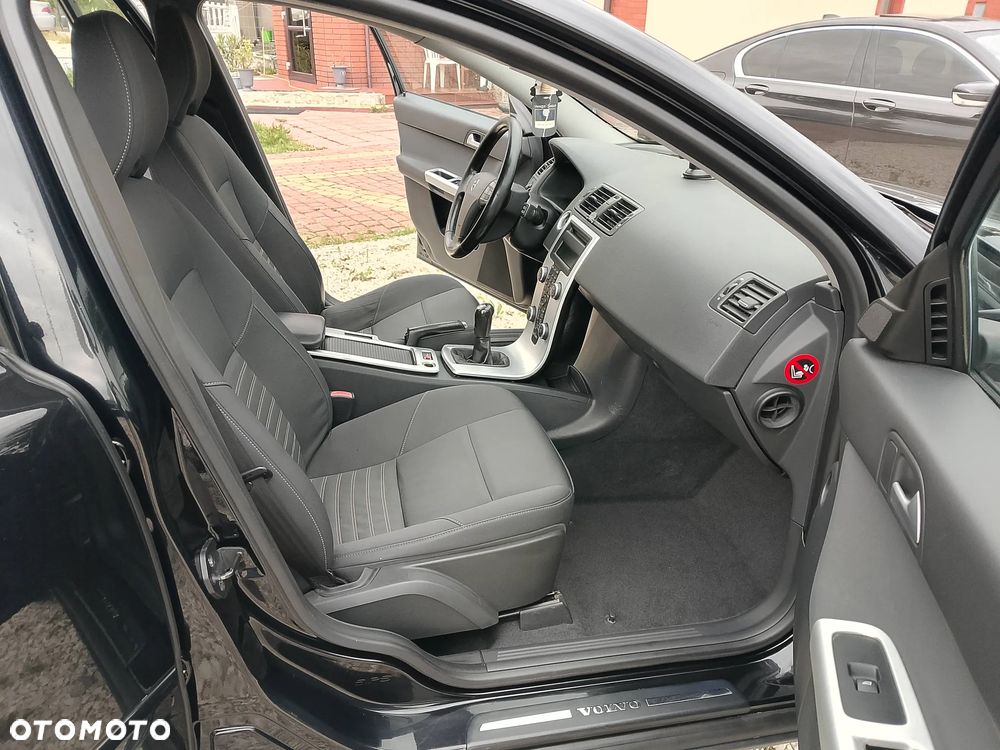 Volvo V50 D2 Momentum - 15