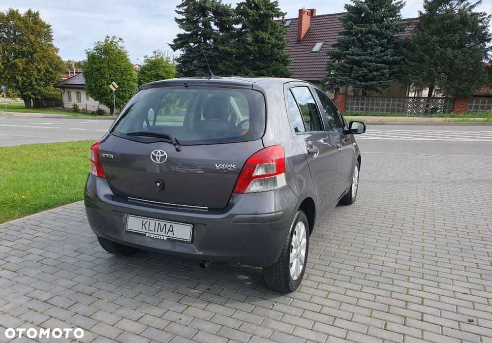 Toyota Yaris - 6