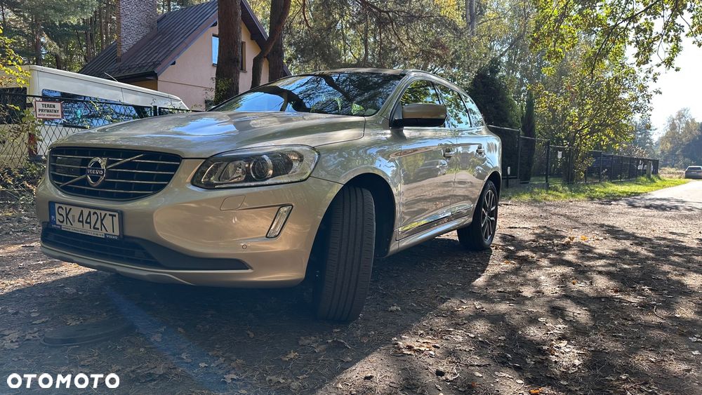 Volvo Xc 60 2017 photo 2