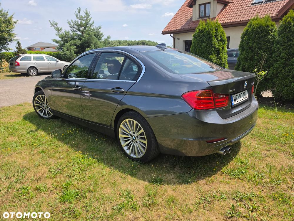 BMW Seria 3 328i xDrive - 3