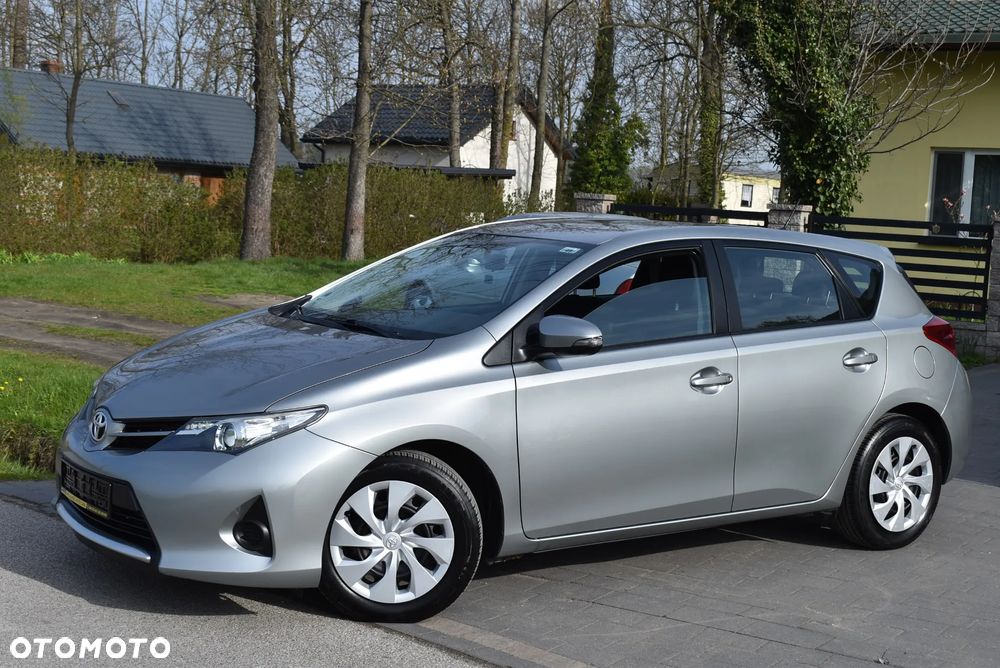 Toyota Auris - 5