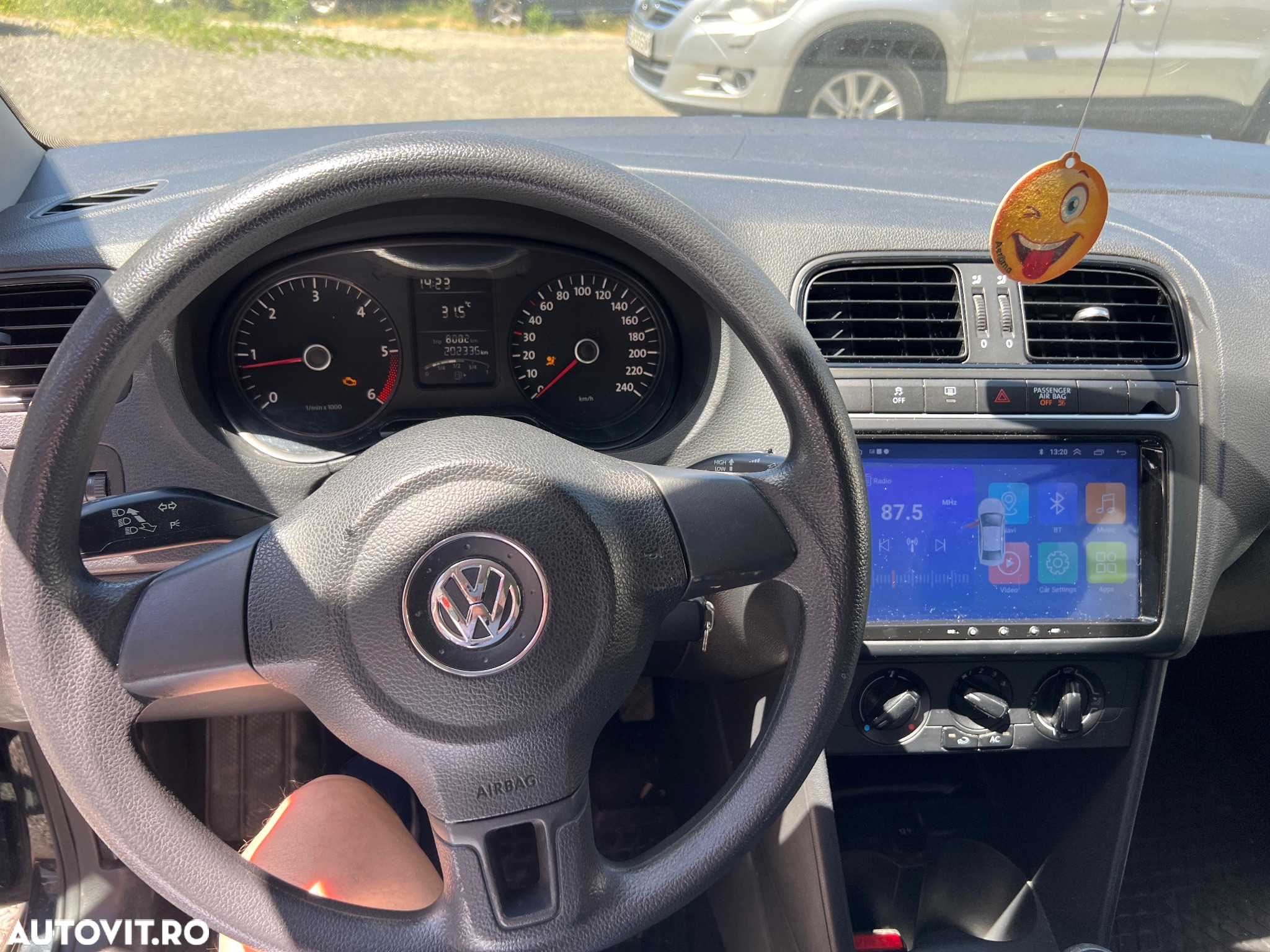 Volkswagen Polo - 4