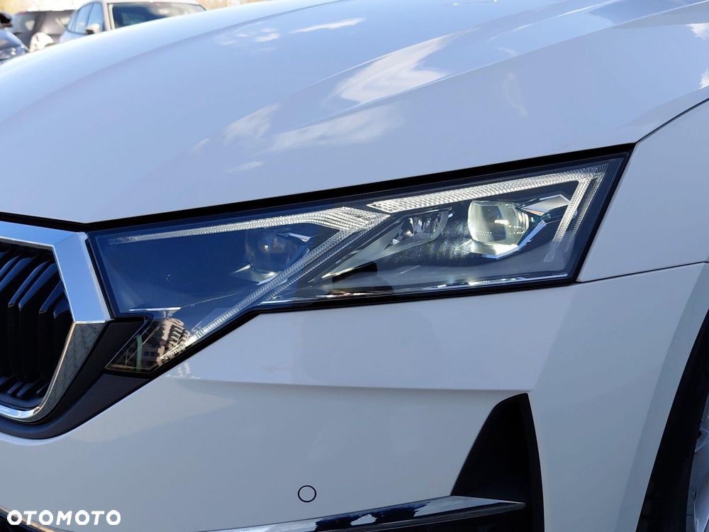 Skoda Octavia 1.5 TSI mHEV Selection DSG - 38