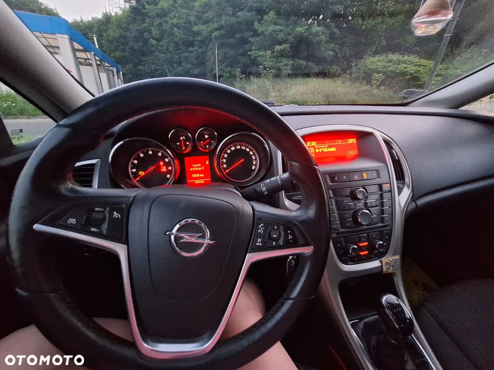 Opel Astra 1.4 Cosmo - 7