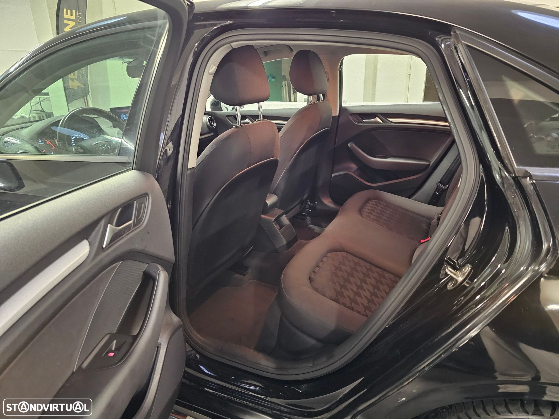 Audi A3 Limousine 1.6 TDI Advance Ultra - 25