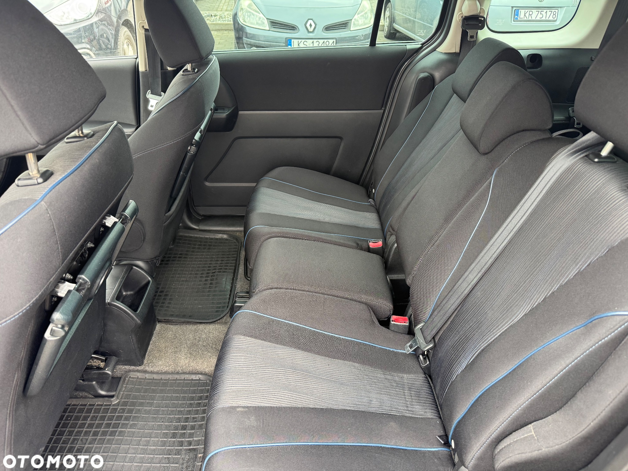 Mazda 5 1.6 CD Navi + - 10