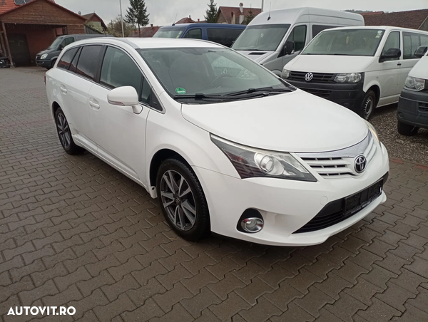 Toyota Avensis Combi 1.8 Edition (2014)