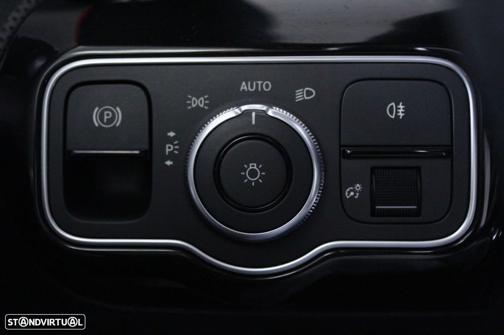 Mercedes-Benz CLA 180 d Shooting Brake AMG Line Aut. - 27