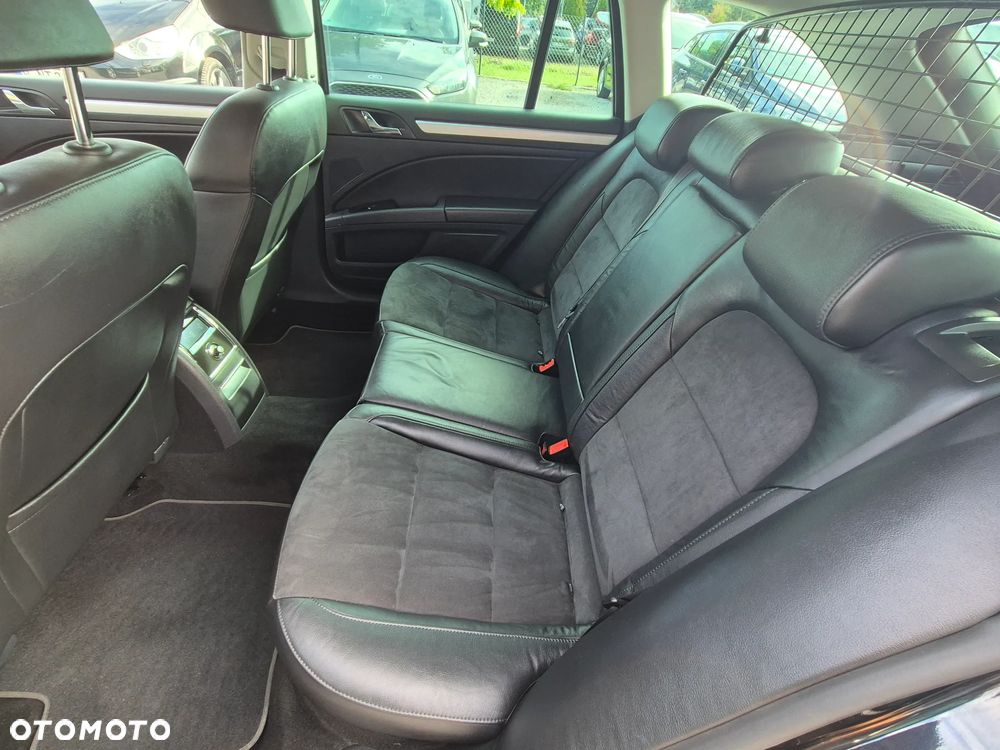 Skoda Superb 1.6 TDI Elegance Greenline - 27