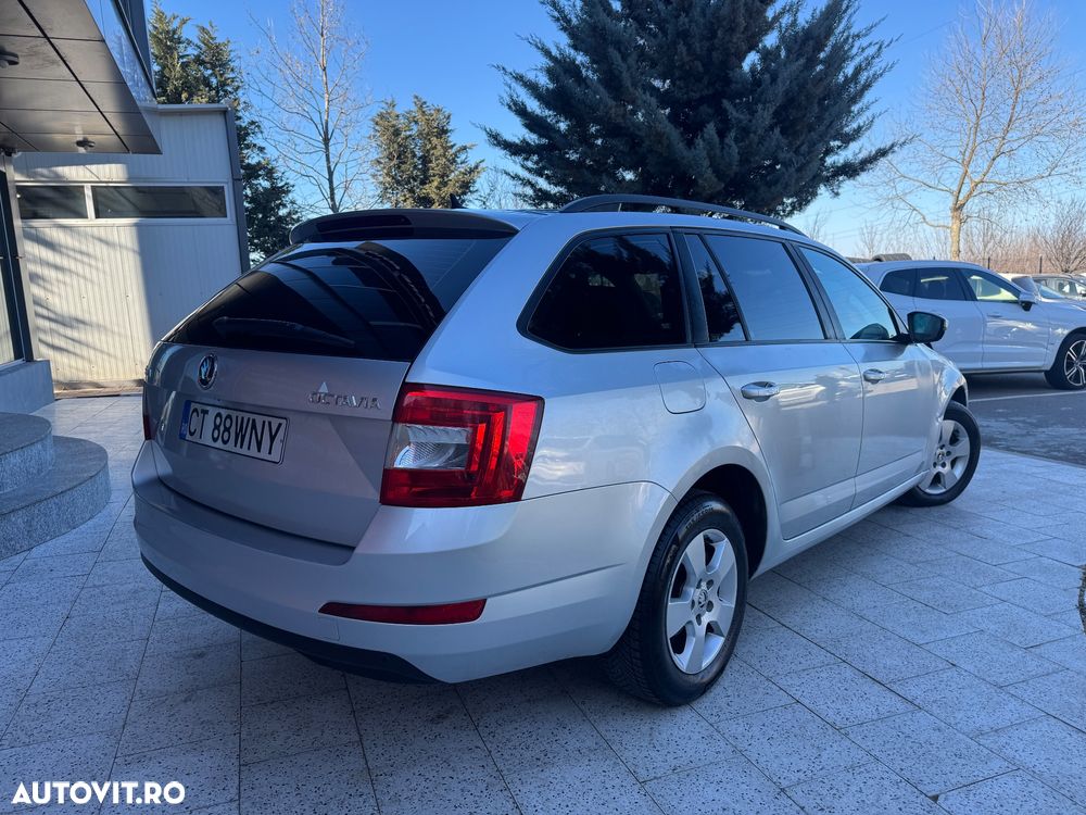 Skoda Octavia 1.6 TDI Green tec DSG Ambition - 2