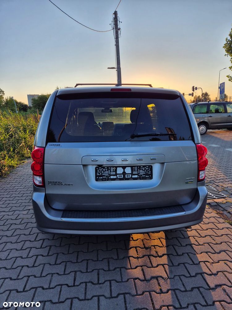 Dodge Grand Caravan - 7