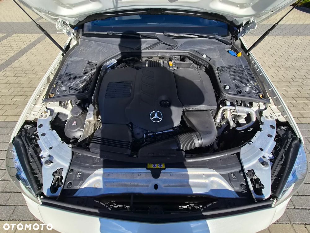 Mercedes-Benz Klasa C 300 d 9G-TRONIC AMG Line - 19