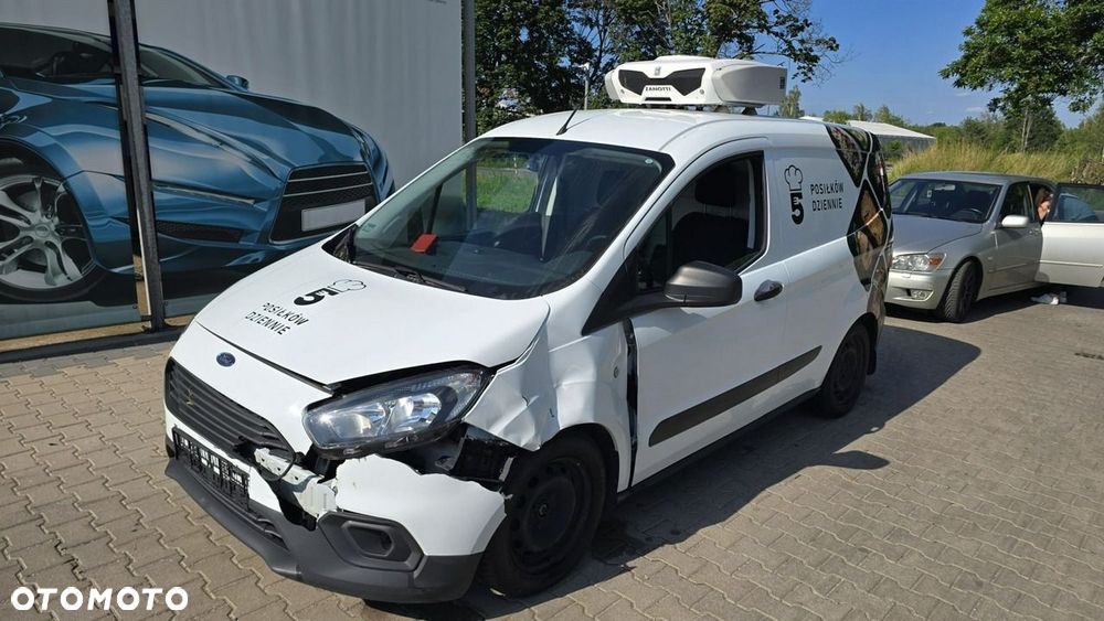 Ford Transit Courier - 4