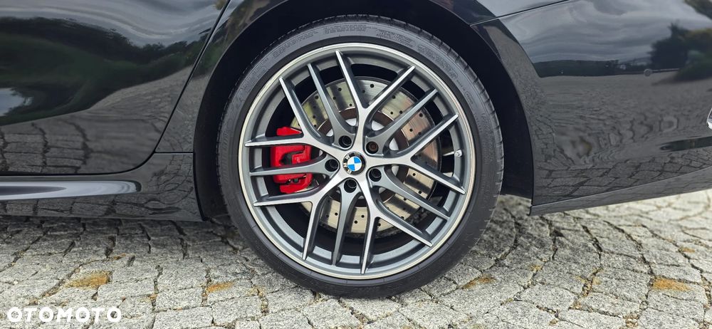 BMW Seria 8 - 18