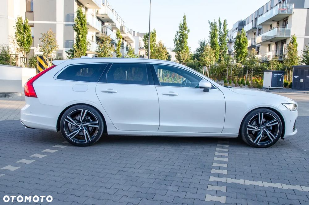 Volvo V90 D4 Geartronic R Design - 12