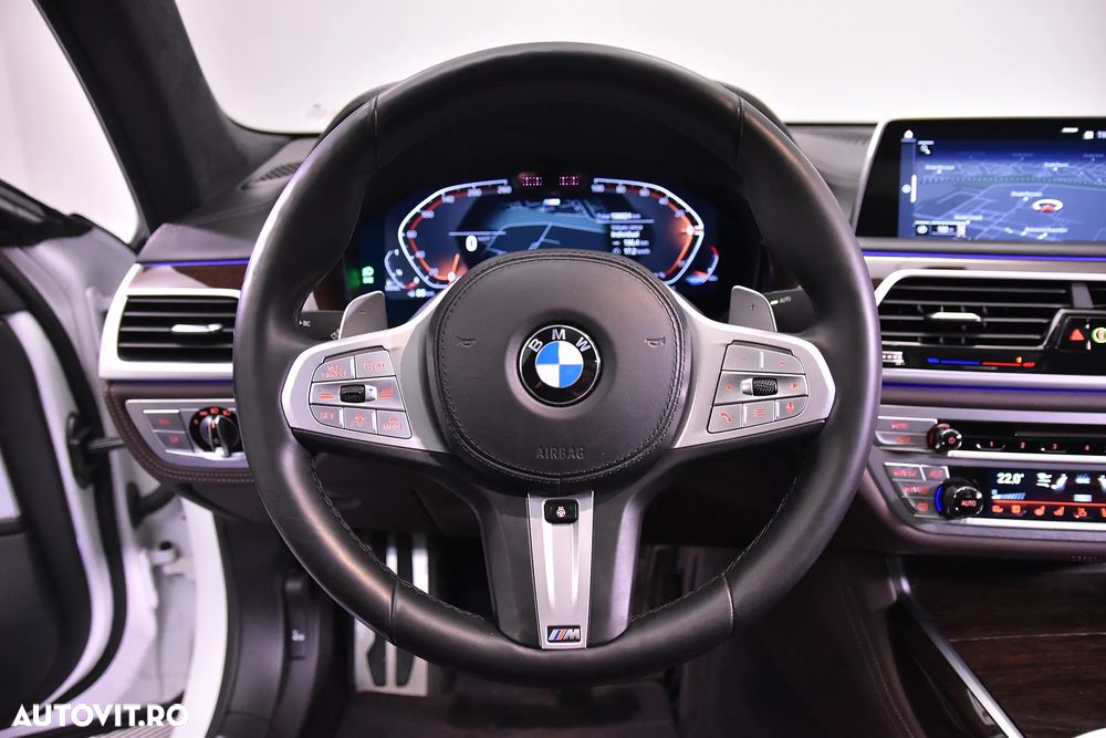 BMW Seria 7 740Ld xDrive MHEV - 17
