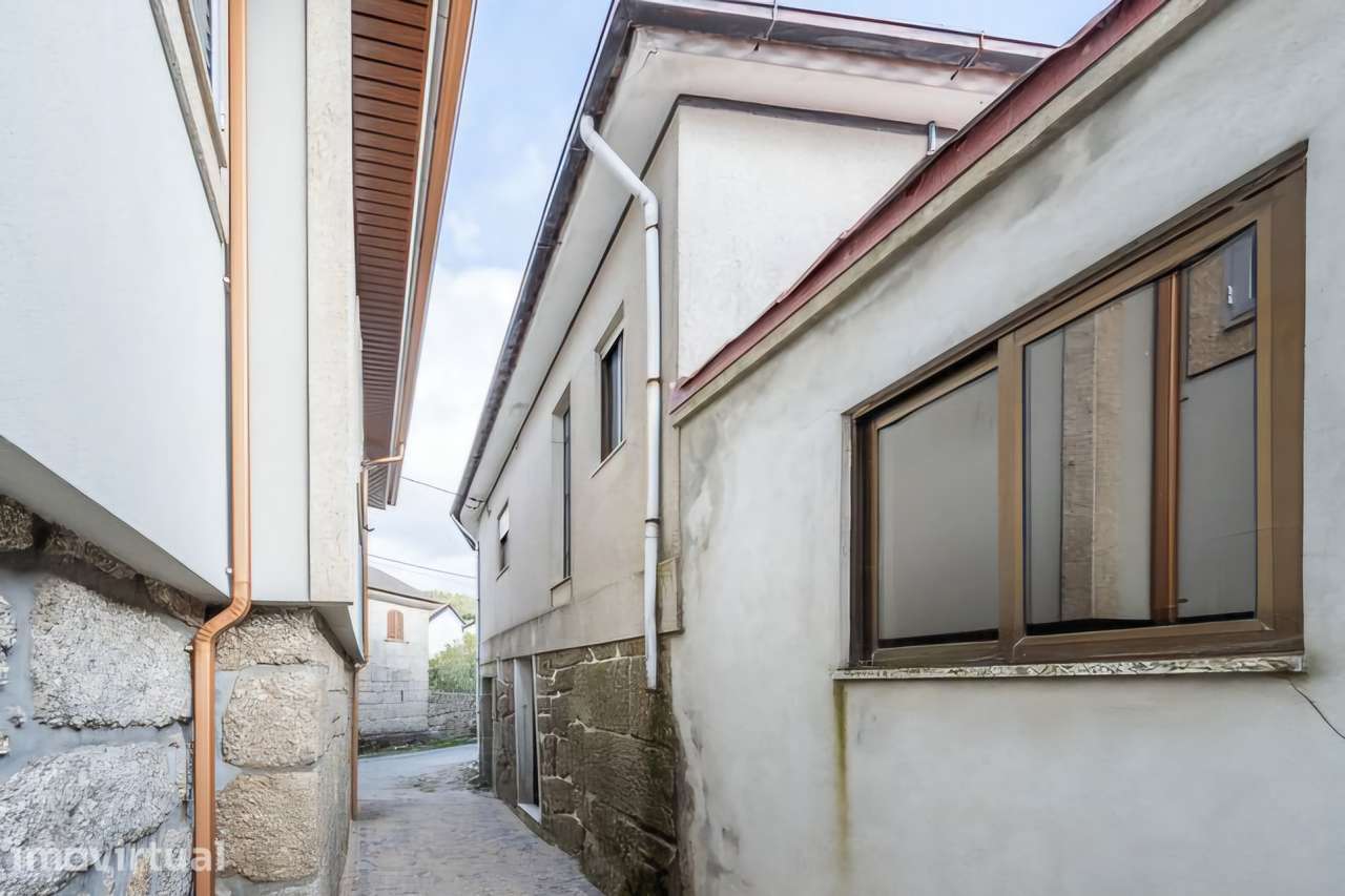 Moradia T2 Habitável em Sobradelo da Goma - Grande imagem: 3/21