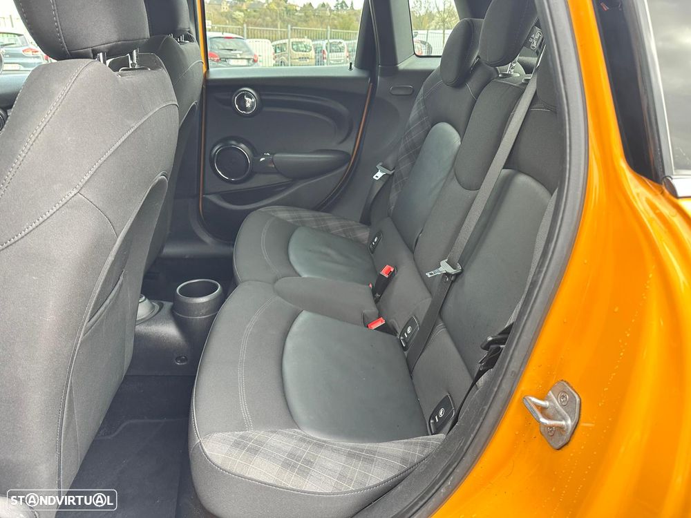 MINI 5 Portas Cooper D Seven Chili - 7