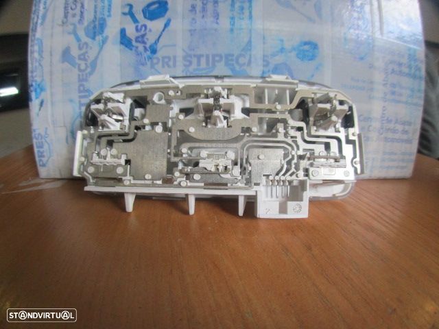 Luz De Teto Plafonier PLA704 RENAULT CLIO 4 2015 - 2
