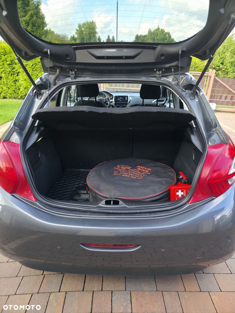 Peugeot 208 1.2 PureTech Style - 5