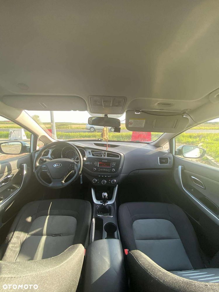 Kia Ceed - 6