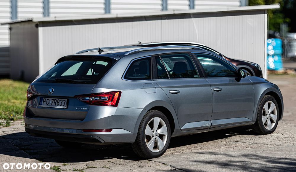 Skoda Superb 2.0 TDI Style DSG - 3