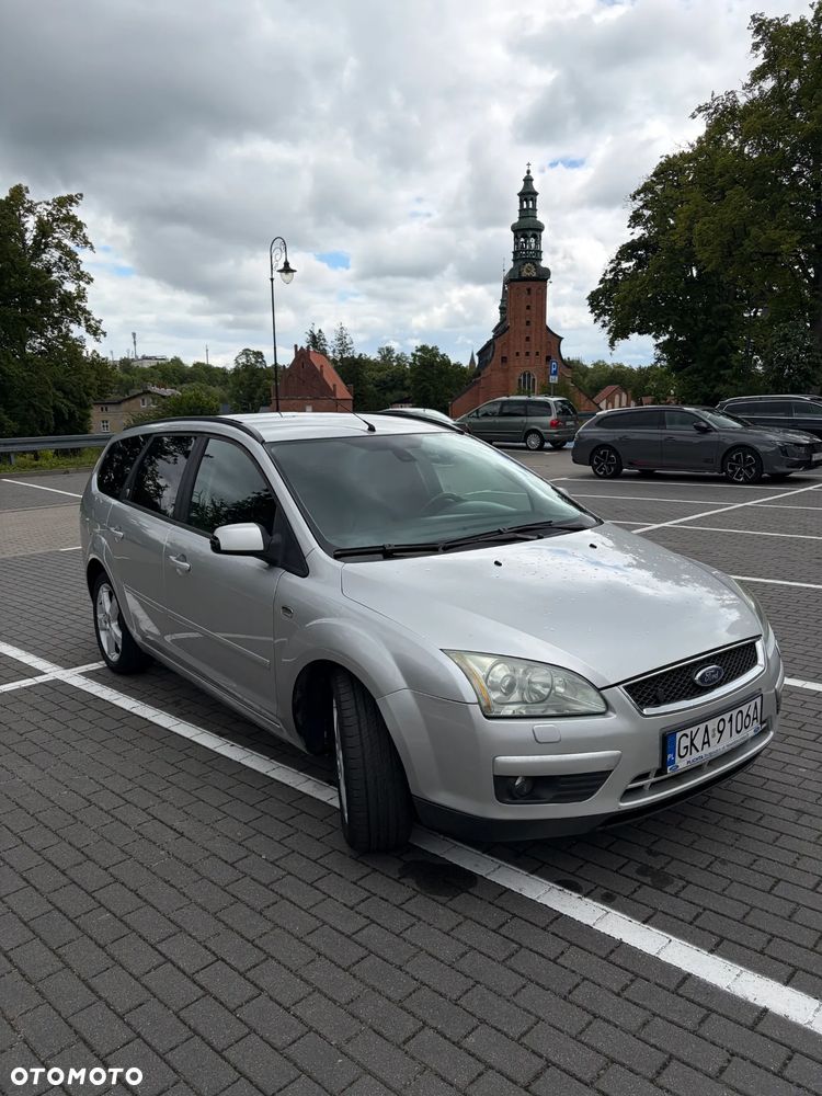 Ford Focus 1.8 Ghia - 2