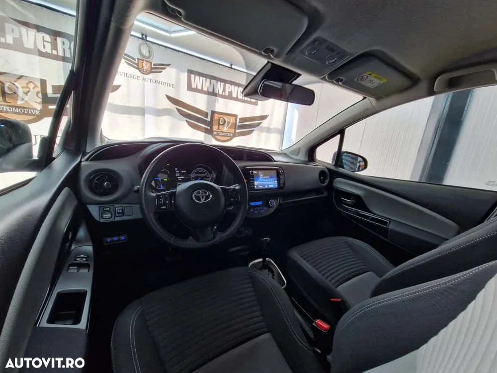 Toyota Yaris Hybrid 1.5 VVT-i Selection - 19