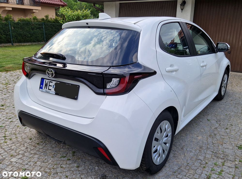 Toyota Yaris - 4