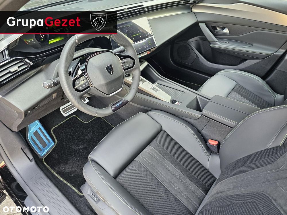 Peugeot 408 - 6