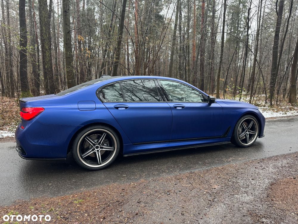BMW Seria 7 - 20