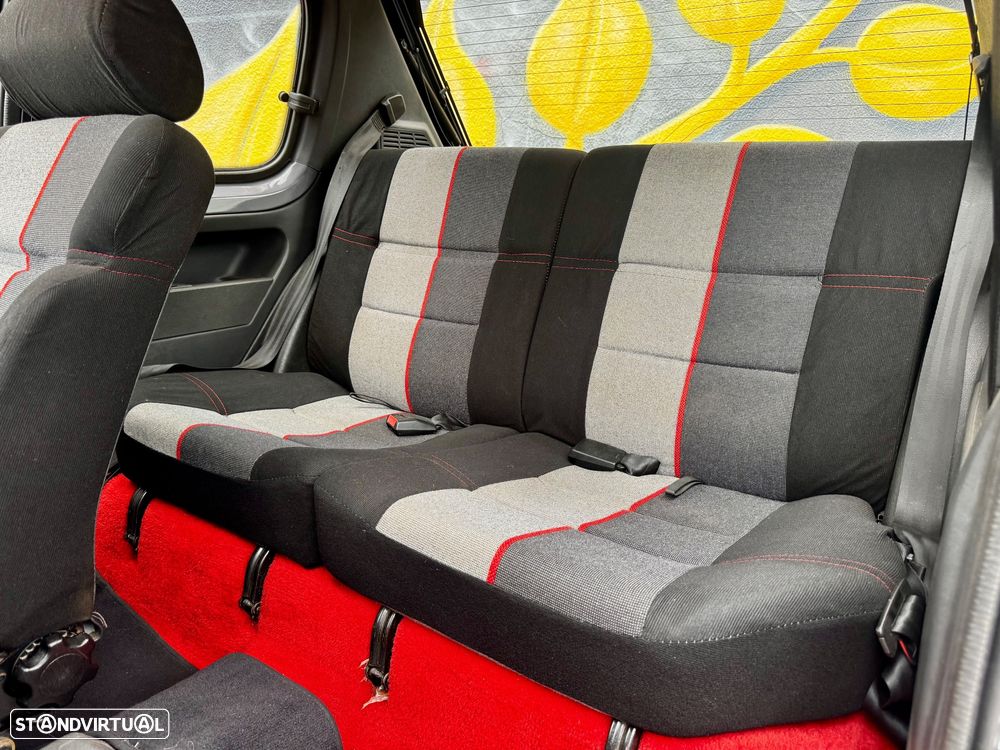 Peugeot 205 1.9 GTi - 7