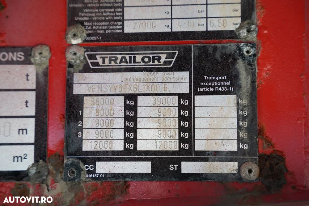 Trailor SEMIREMORCĂ CU PLATFORMĂ / PODEA DIN SÂMBĂTĂ / RANFORSATĂ / TWISTLOCK PENTRU CONTAINERE / - 21