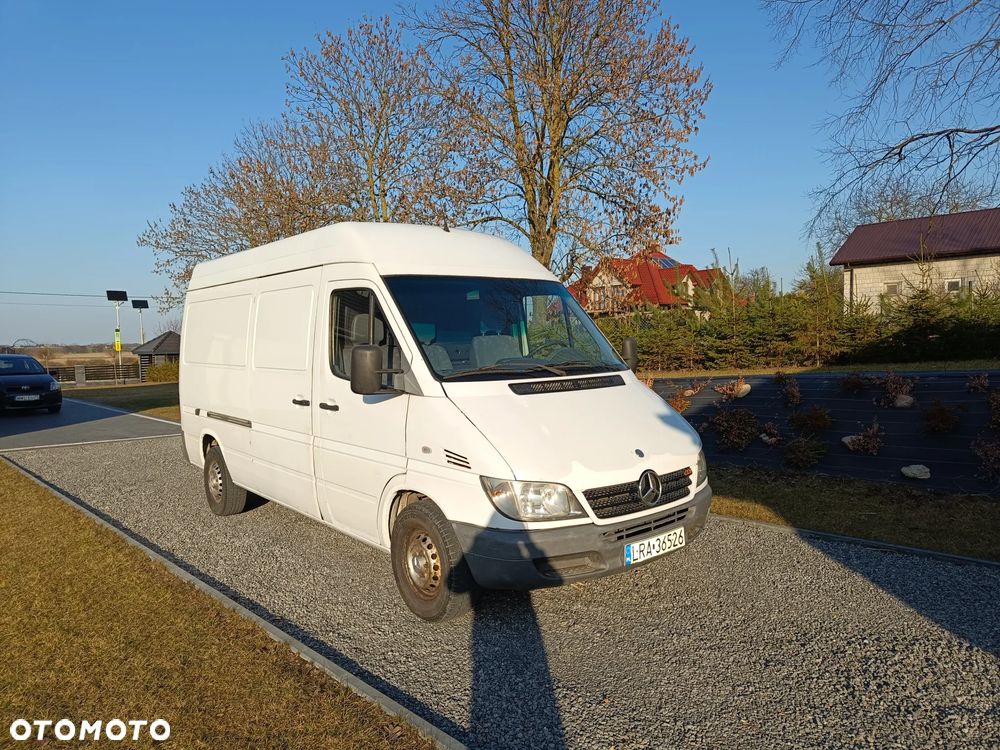 Mercedes-Benz Sprinter - 1