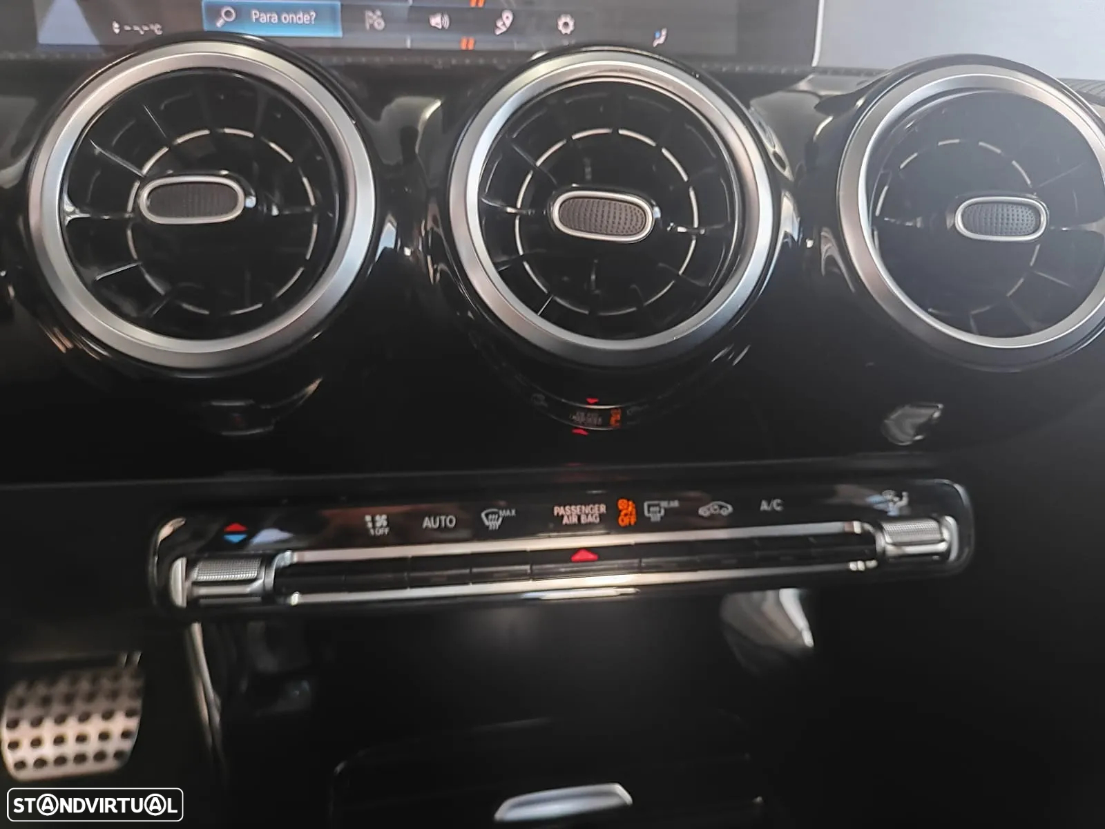 Mercedes-Benz A 220 Limousine d 8G-DCT AMG Line - 39