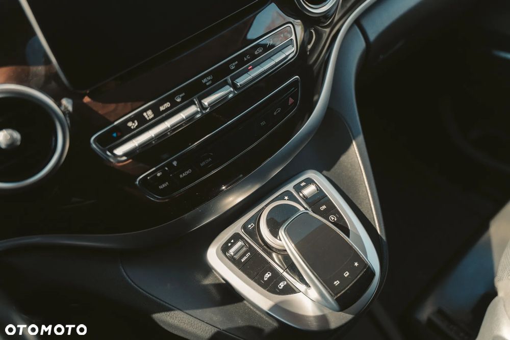 Mercedes-Benz Klasa V 250 (BlueTEC) d Avantgarde 7G-Tronic (d³ugi) - 26