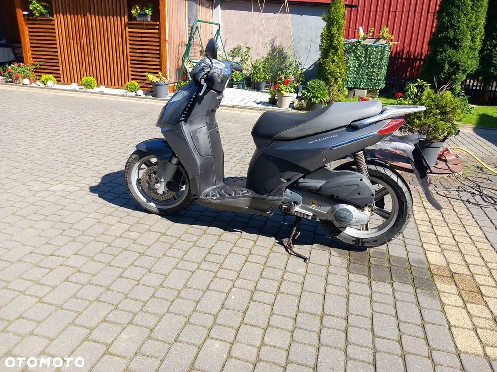 Aprilia Sportcity - 4