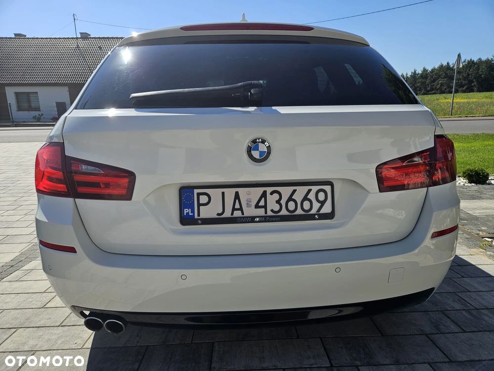 BMW Seria 5 525d xDrive - 2