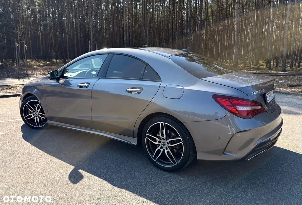 Mercedes-Benz CLA 220 4-Matic AMG Line - 21