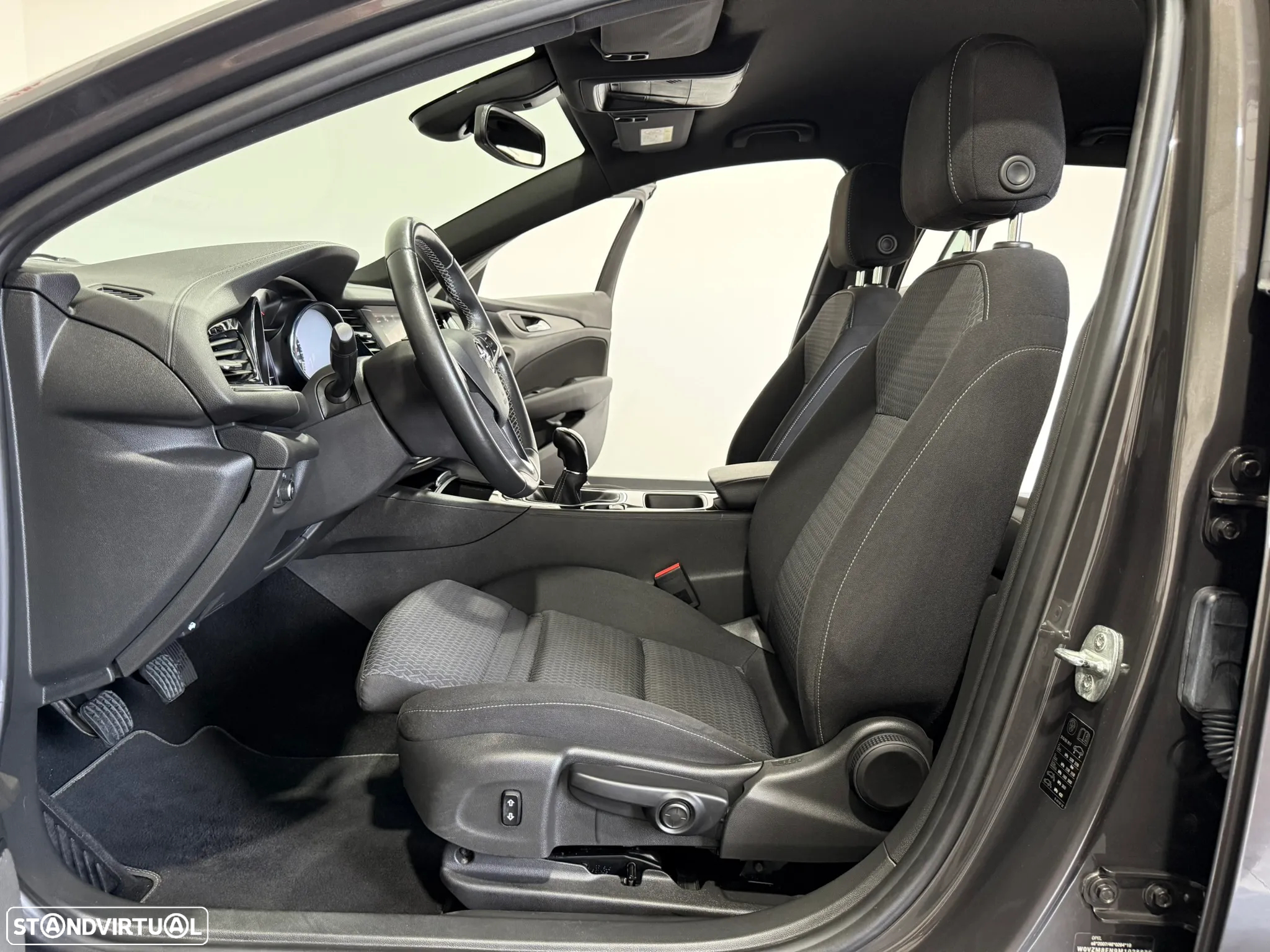 Opel Insignia Sports Tourer 1.5 D Business Edition - 34