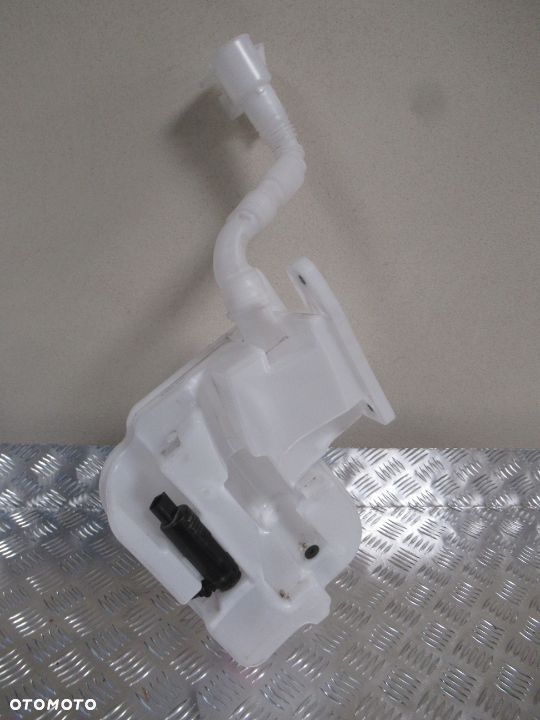 ZBIORNICZEK SPRYSKIWACZY AUDI A3 IV SKODA OCTAVIA IV 4 2020- - 4