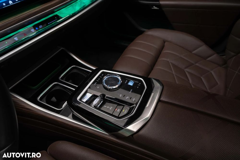 BMW Seria 7 750e xDrive AT PHEV - 16